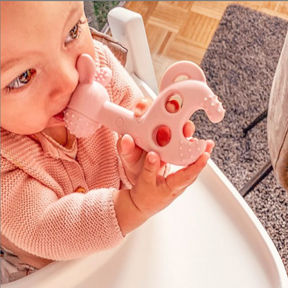 Teether Giraffe Old Pink